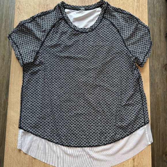 LULULEMON Flowy Athletic Top - Picture 2 of 6